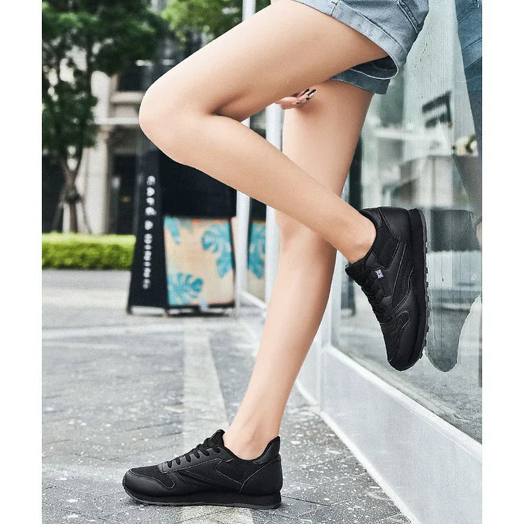 Atmungsaktiver bequemer weicher Mesh-Sneaker