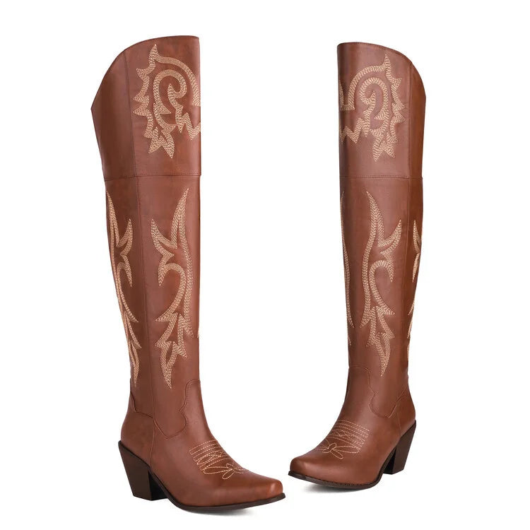 Hohe Cowboystiefel im Vintage-Look