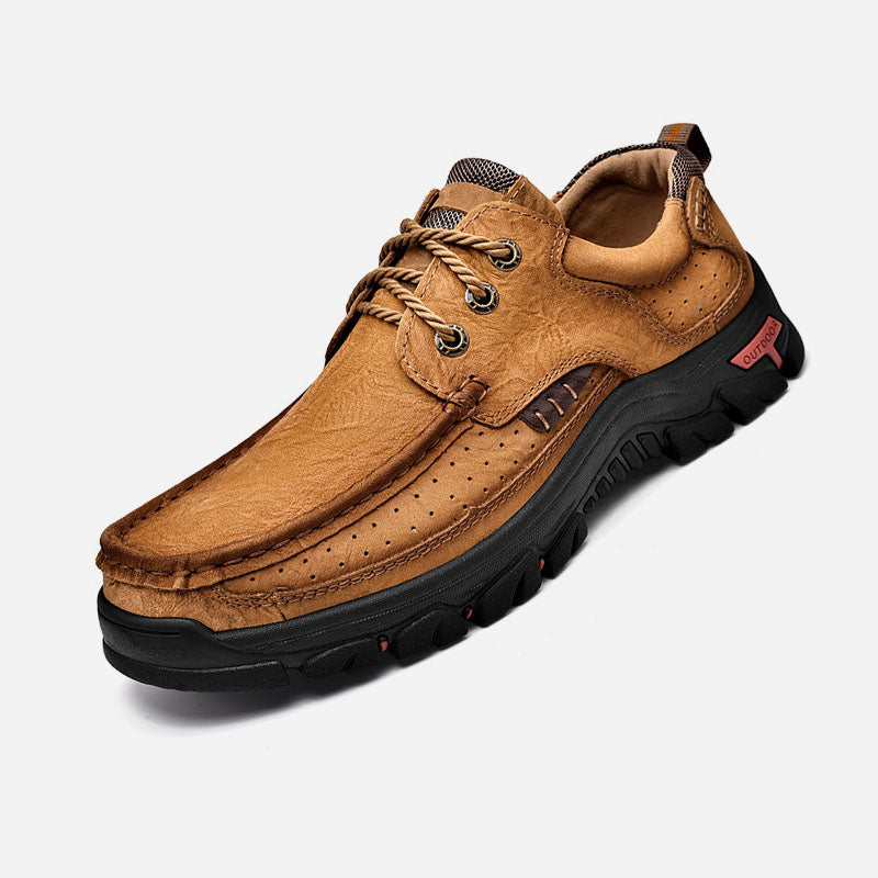 Übergangsstiefel mit stützender Sohle