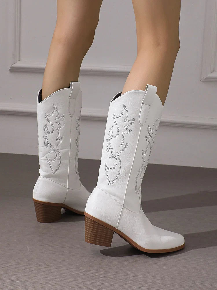 Cowboystiefel mit Absatz und Blattstickerei