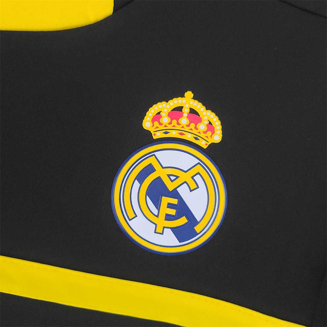Real Madrid Goalkeeper Jersey Black 2011/12