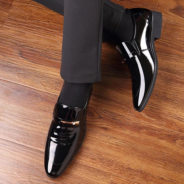 Herren Mikrofaser Leder Loch Atmungsaktive Freizeitschuhe für formelle Anlässe