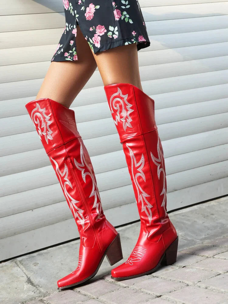Hohe Cowboystiefel im Vintage-Look