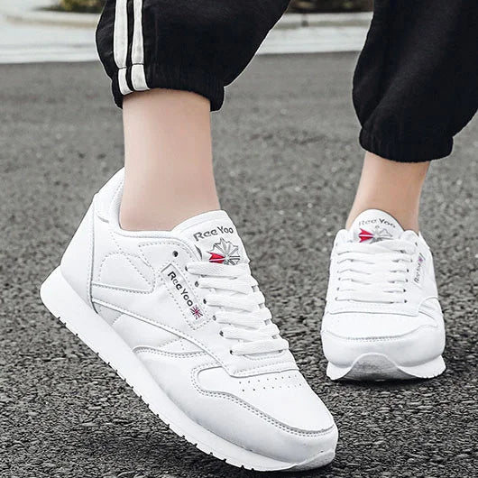 Atmungsaktiver bequemer weicher Mesh-Sneaker