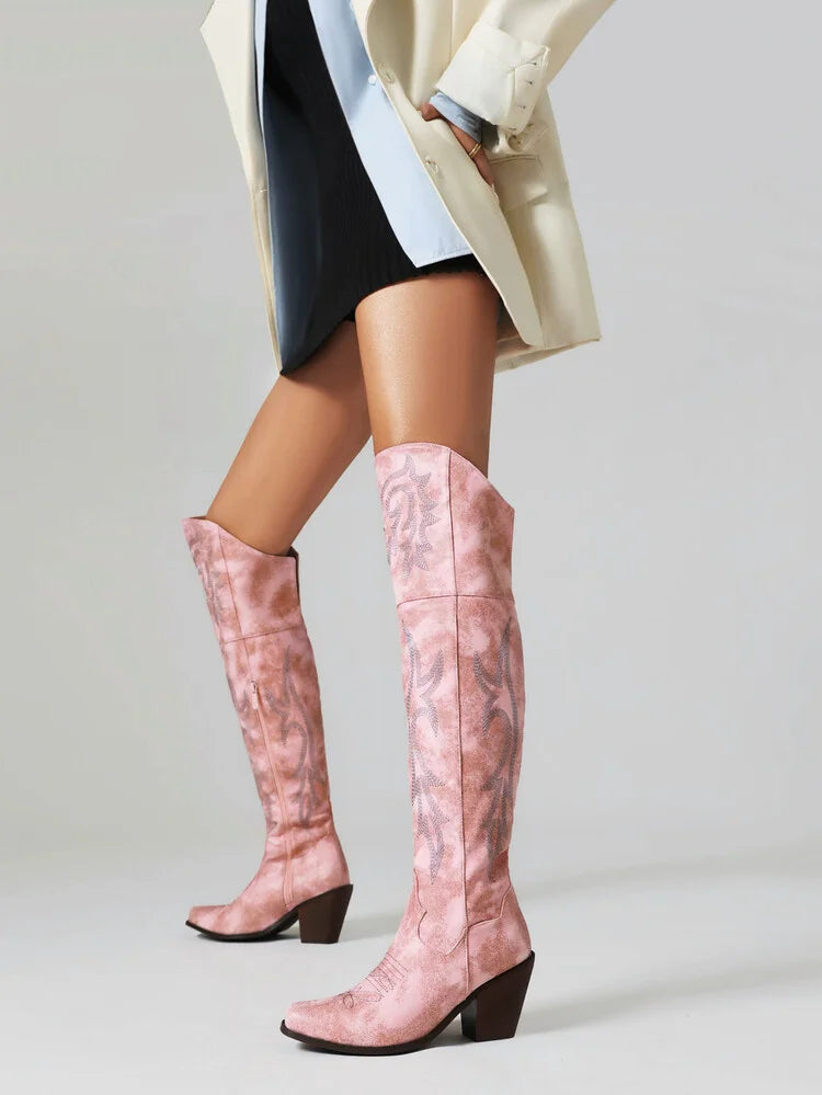 Hohe Cowboystiefel im Vintage-Look
