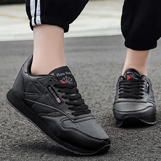 Atmungsaktiver bequemer weicher Mesh-Sneaker