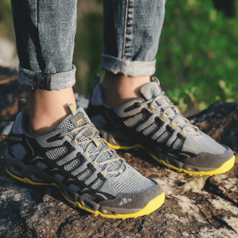 Komfort-Wanderschuhe mit orthopädischer Sohle