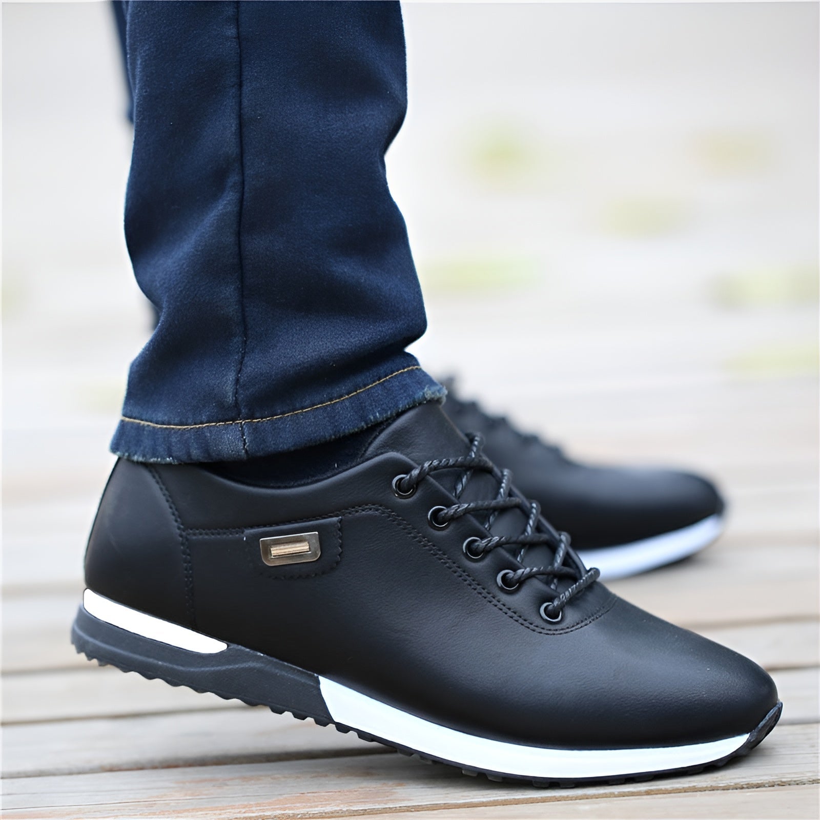 Herrenschuhe – Sauber verarbeitete Sneaker mit hohem Tragekomfort