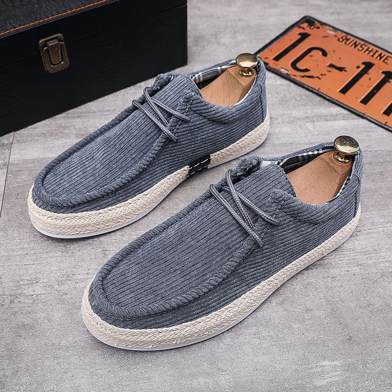 Klassische Slip-On-Freizeitschuhe