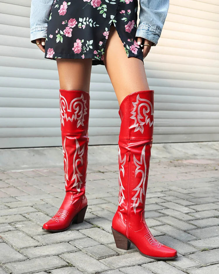 Hohe Cowboystiefel im Vintage-Look