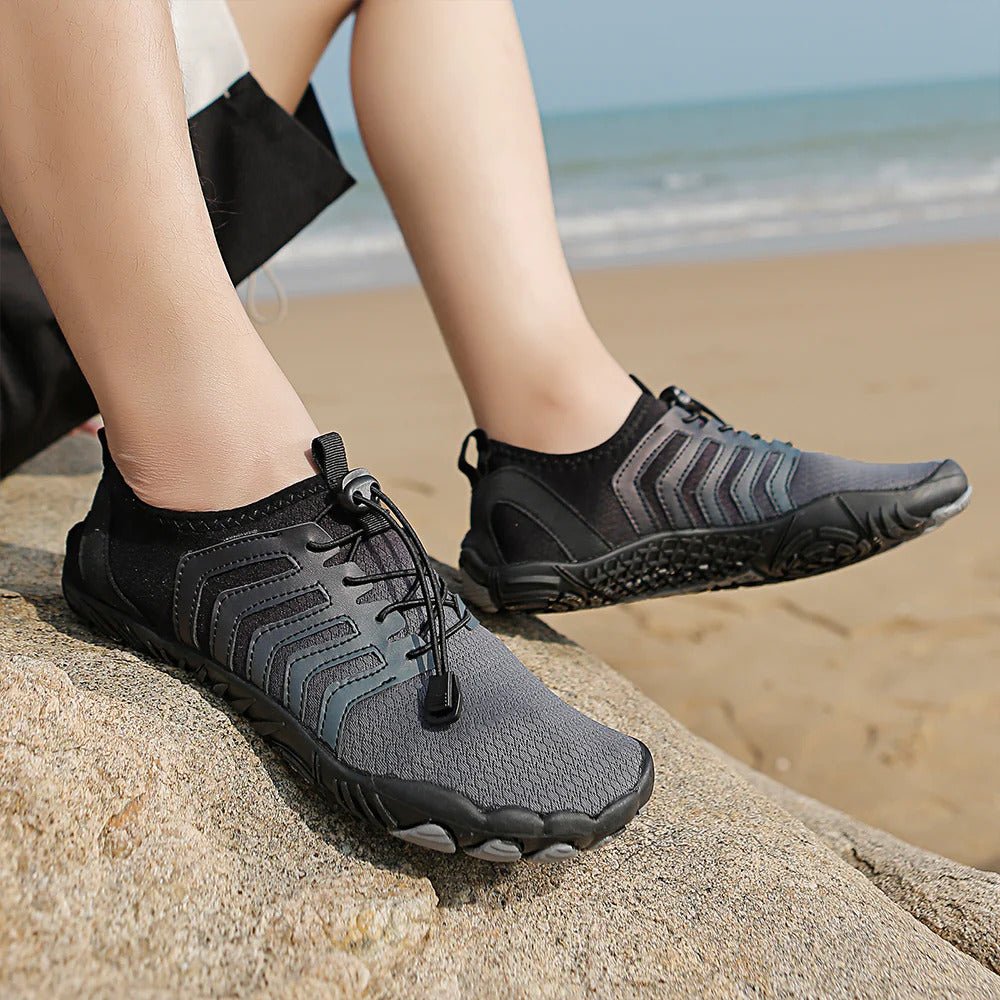 Schwarze universelle rutschfeste Barfuß-Orthopädieschuhe
