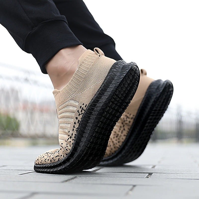 Leichte modische verschleißfeste Laufschuhe für Herren atmungsaktive Freizeitschuhe ein Sneaker