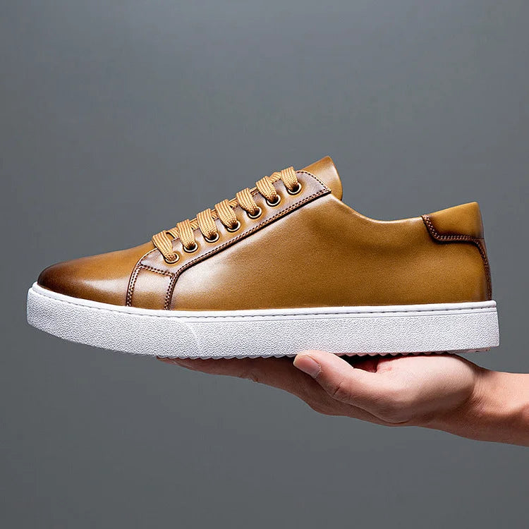 Trendige Herren-Sneaker im britischen Stil polierte Freizeitschuhe