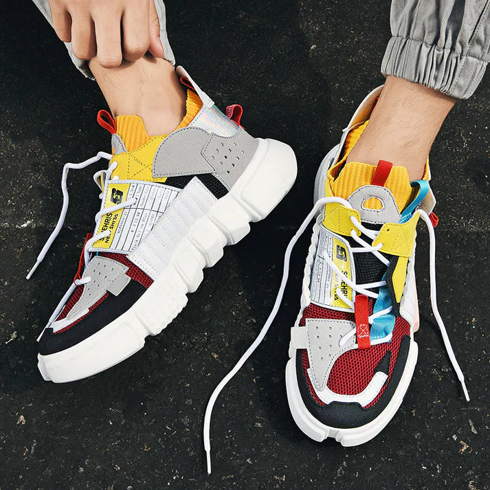 Herrenschuhe - Komfortable Trekking-Sneaker