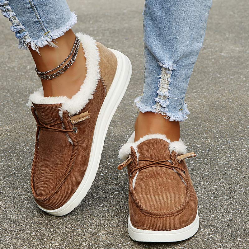 Klassische warme gemütliche orthopädische Schuhe – Braun