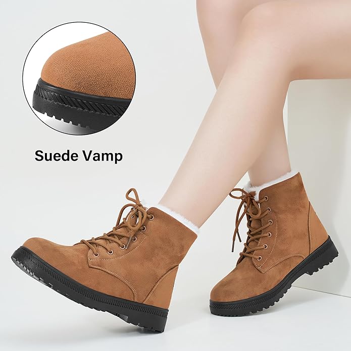 Warme mit Pelz gefütterte Stiefeletten