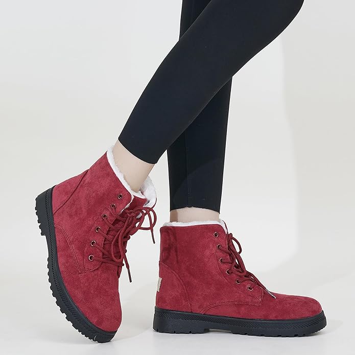 Warme mit Pelz gefütterte Stiefeletten