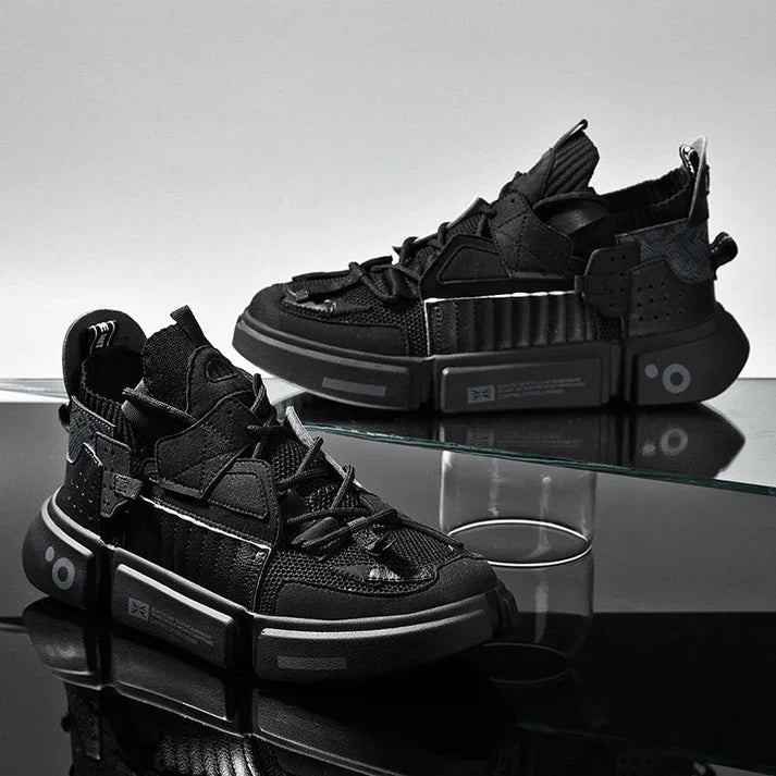 Herrenschuhe - Komfortable Trekking-Sneaker