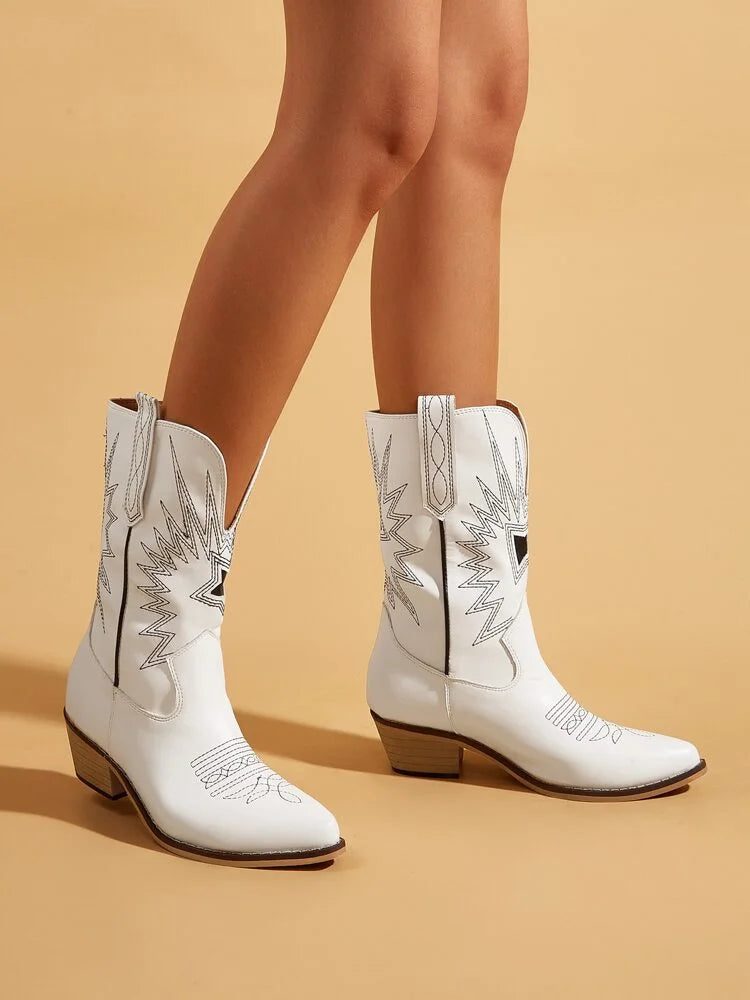 Klobige Westernstiefel mit Grafik