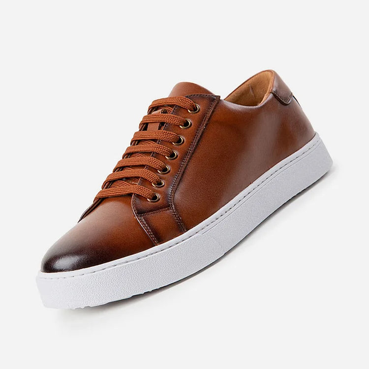 Trendige Herren-Sneaker im britischen Stil polierte Freizeitschuhe