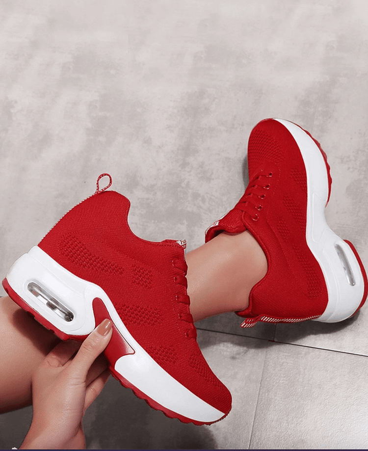 Atmungsaktive Keilabsatz-Sneaker mit Air-Cushion-Sohle und Mesh-Obermaterial
