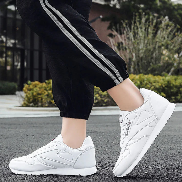 Atmungsaktiver bequemer weicher Mesh-Sneaker