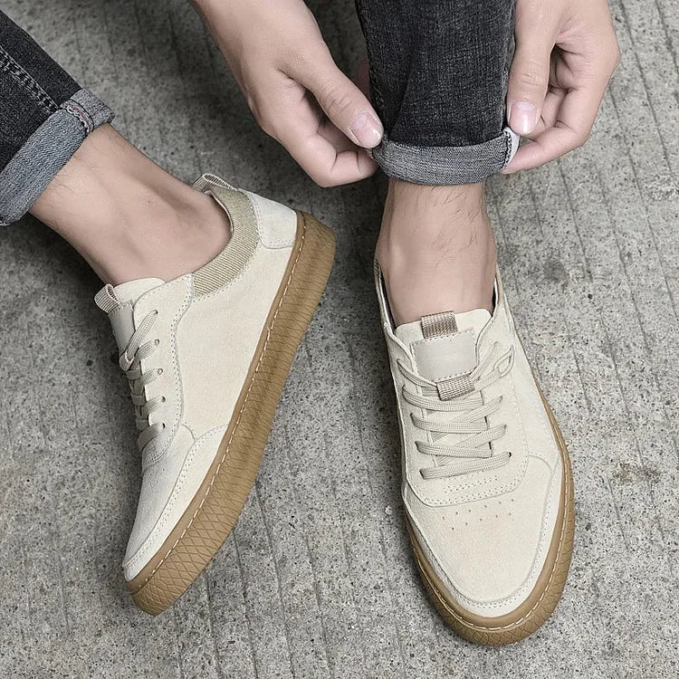 Lässige Wildleder-Sneakers für Herren mit strukturierter Sohle