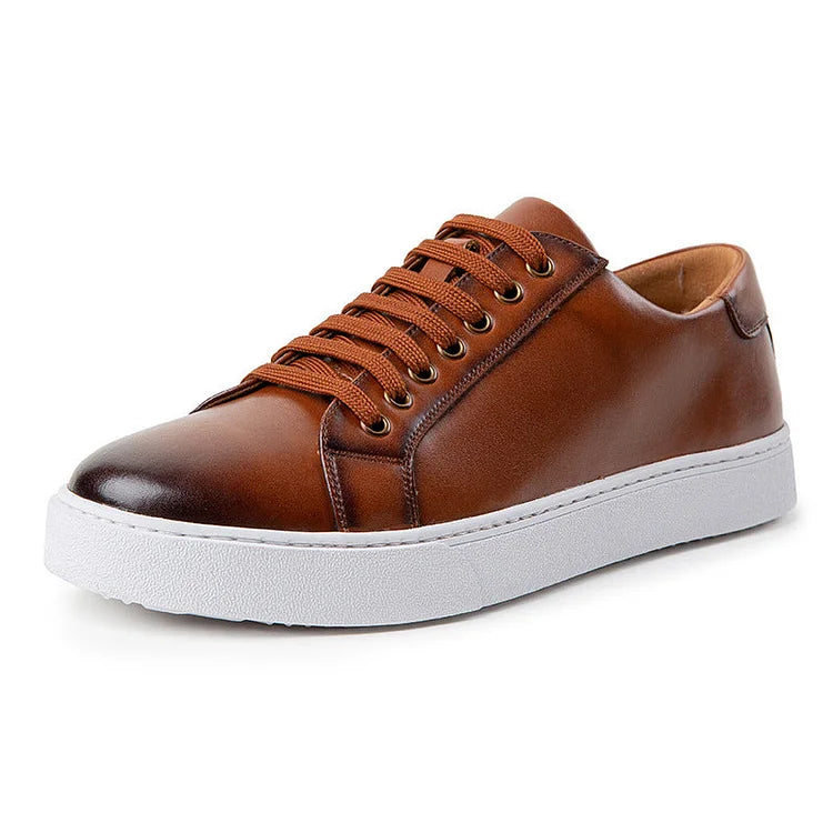 Trendige Herren-Sneaker im britischen Stil polierte Freizeitschuhe