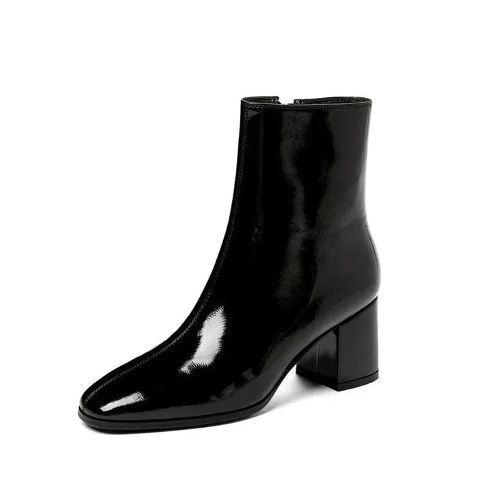 Damen Stiefel aus Lackleder – Komfort und Stil vereint