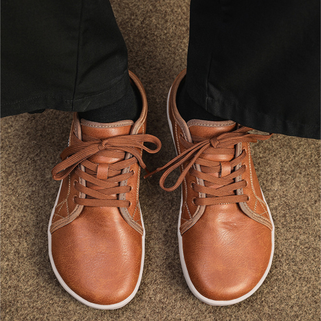 Herrenschuhe mit orthopädischen Schuhen