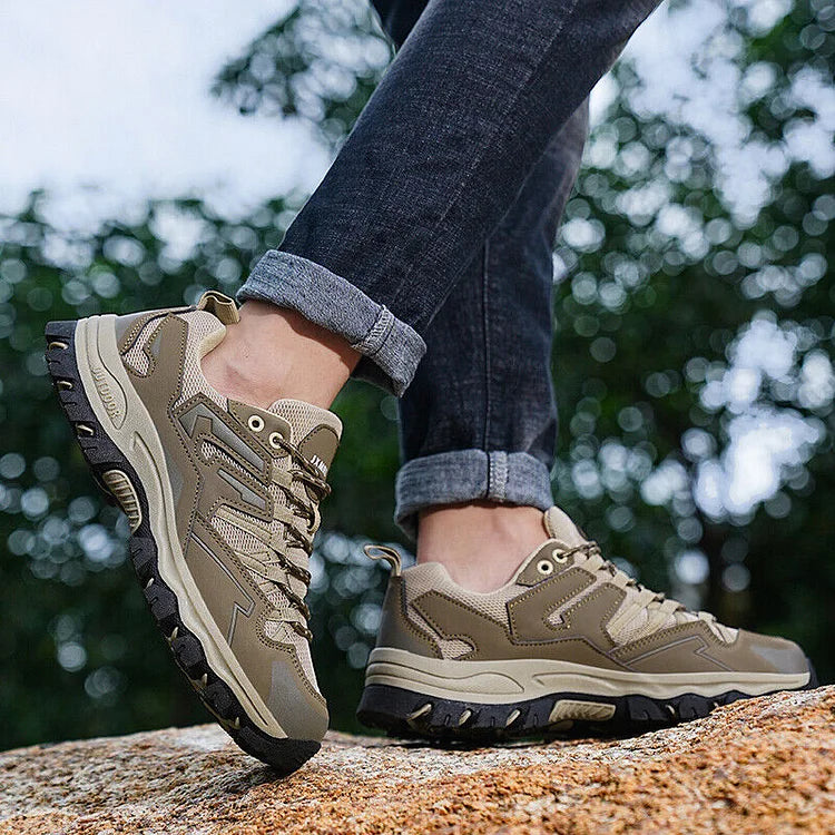 Wanderschuhe mit orthopädischer Unterstützung bei Plantarfasziitis
