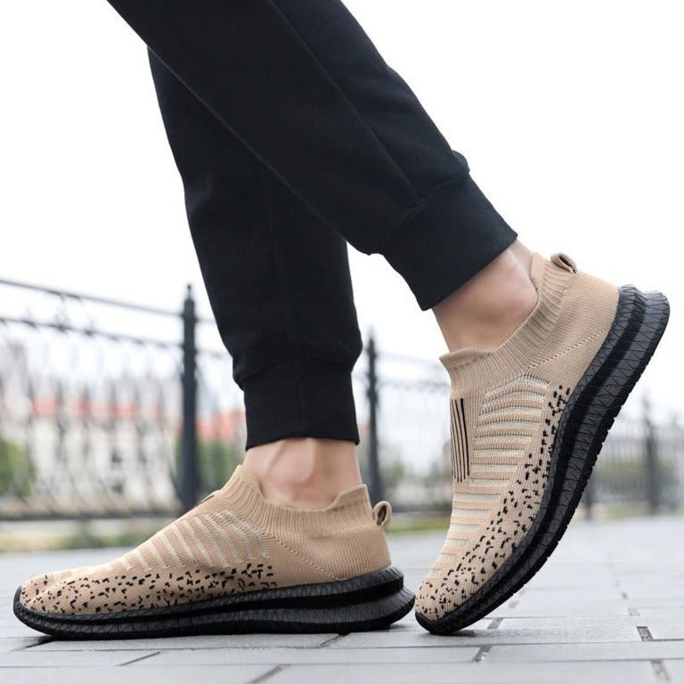 Leichte modische verschleißfeste Laufschuhe für Herren atmungsaktive Freizeitschuhe ein Sneaker