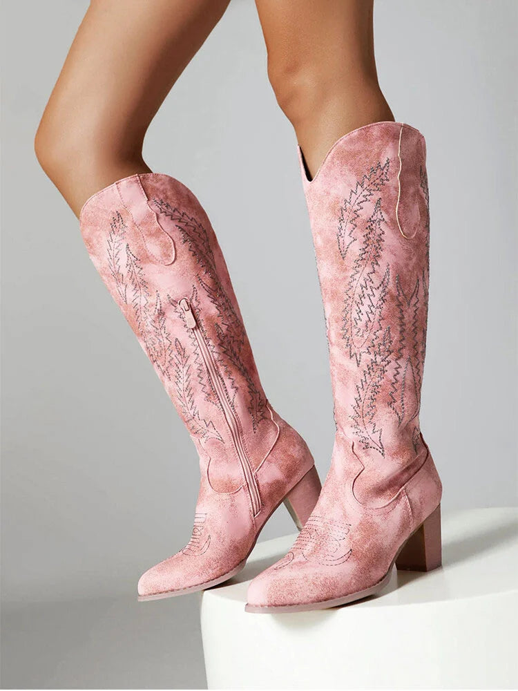Hohe Cowboystiefel im Vintage-Look