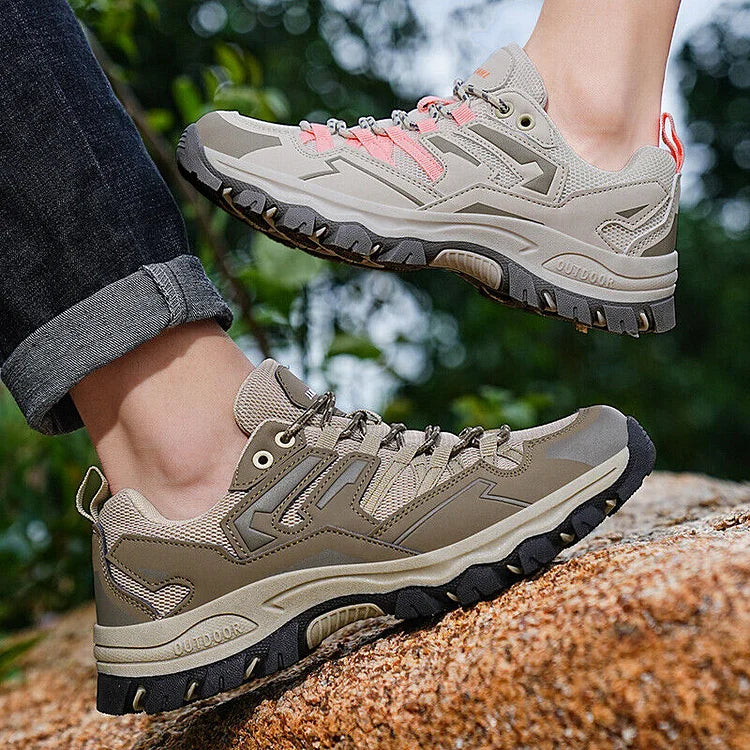 Wanderschuhe mit orthopädischer Unterstützung bei Plantarfasziitis
