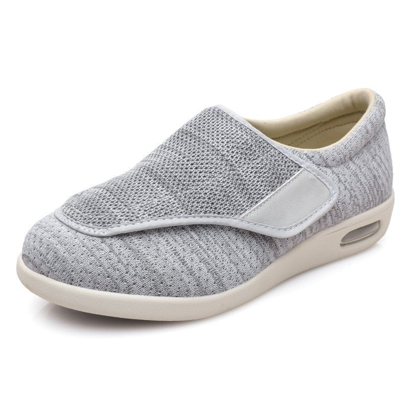 Elastische breite orthopädische Schuhe ohne Schnürung mit verstellbarem Verschluss – Silber
