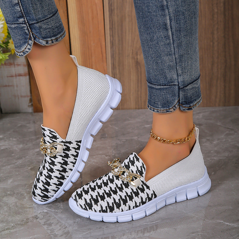 Damenschuh für den Sommer – Leicht, Bequem und mit Strasskette
