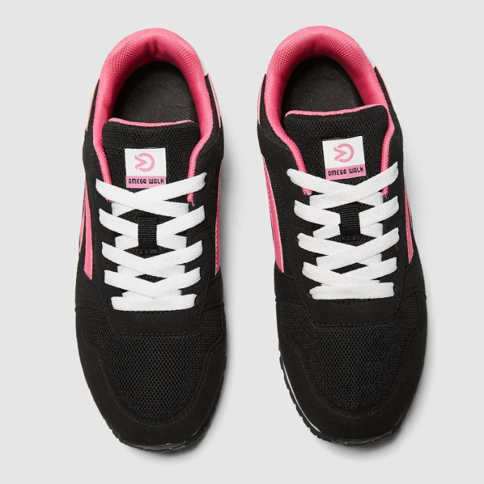 Lässige Tennisschuhe zum Schnüren