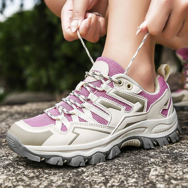 Wanderschuhe mit orthopädischer Unterstützung bei Plantarfasziitis