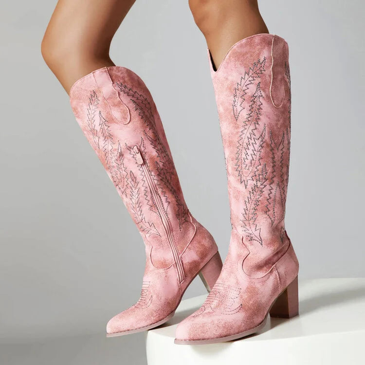 Hohe Cowboystiefel im Vintage-Look
