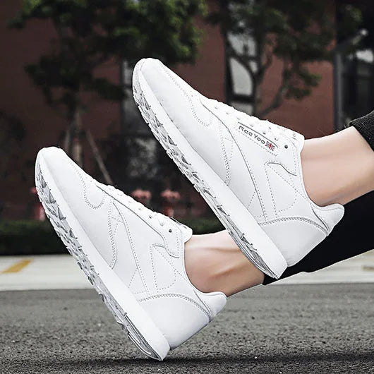 Atmungsaktiver bequemer weicher Mesh-Sneaker