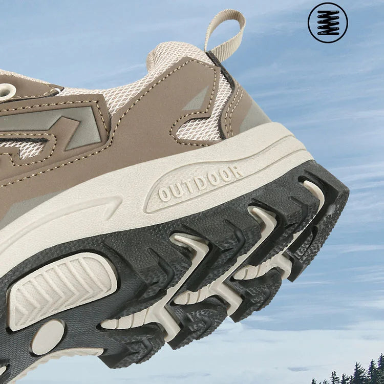 Wanderschuhe mit orthopädischer Unterstützung bei Plantarfasziitis